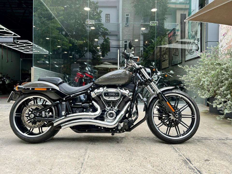 Harley Davidson Breakout 2019